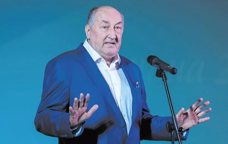 Родственники Бориса Клюева назвали причину его смерти